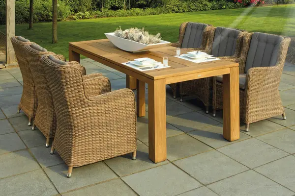 spisebordsstole i flet