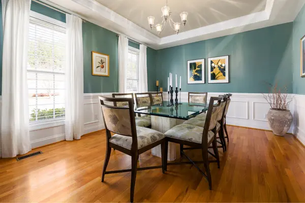 spisebordsstole tilbud